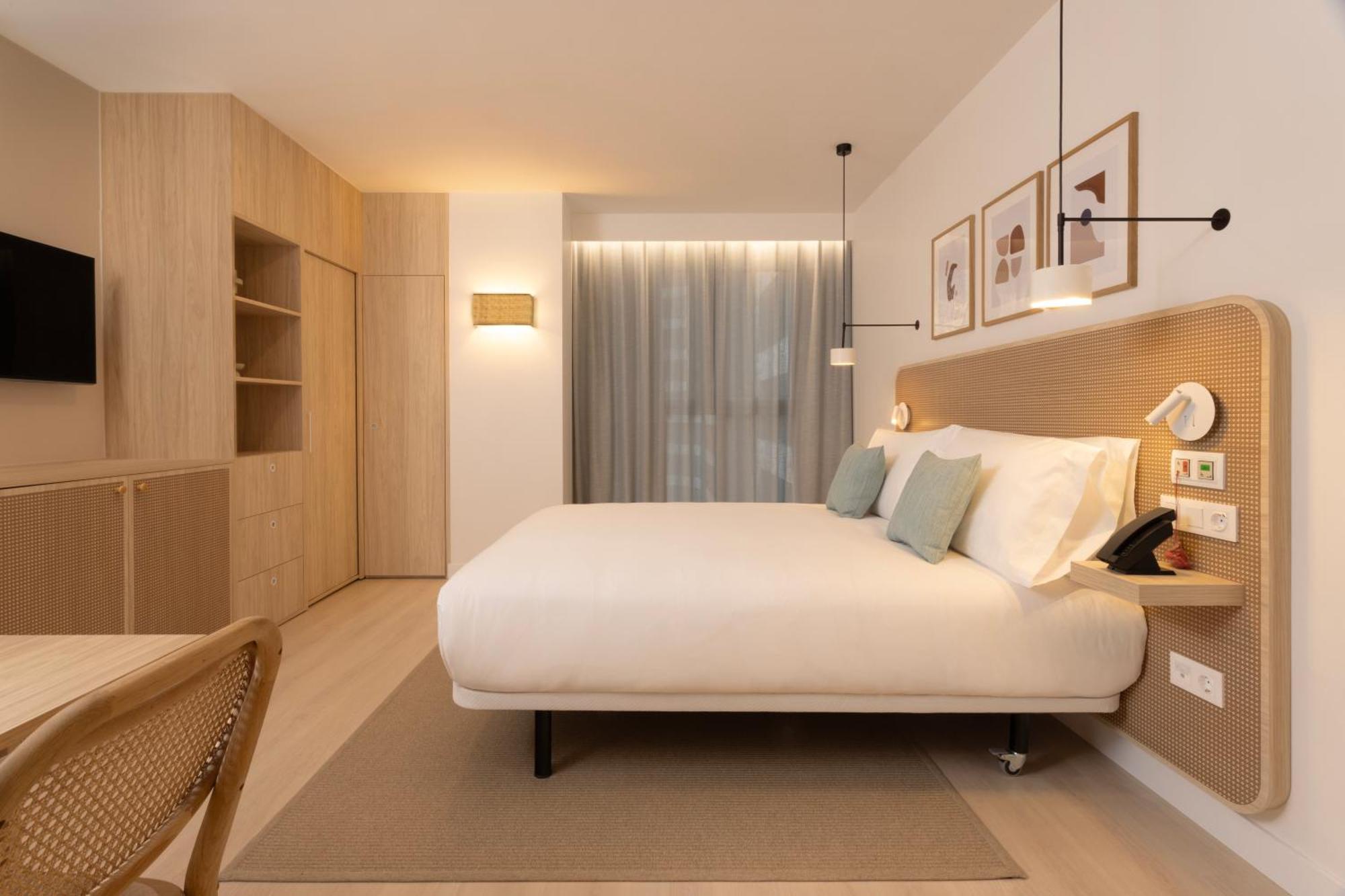 Staybridge Suites & Apartments Malaga By Ihg Esterno foto