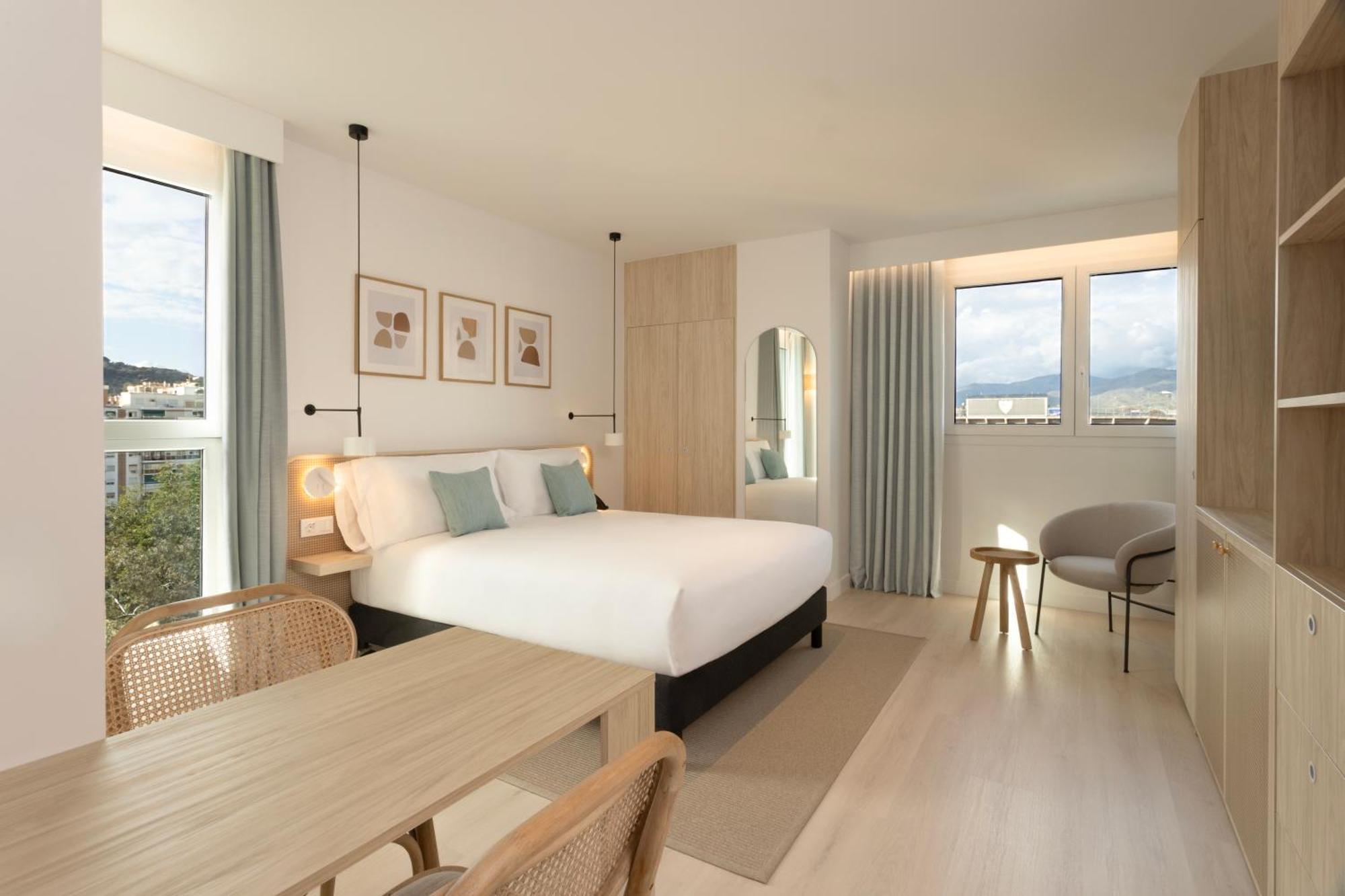 Staybridge Suites & Apartments Malaga By Ihg Esterno foto